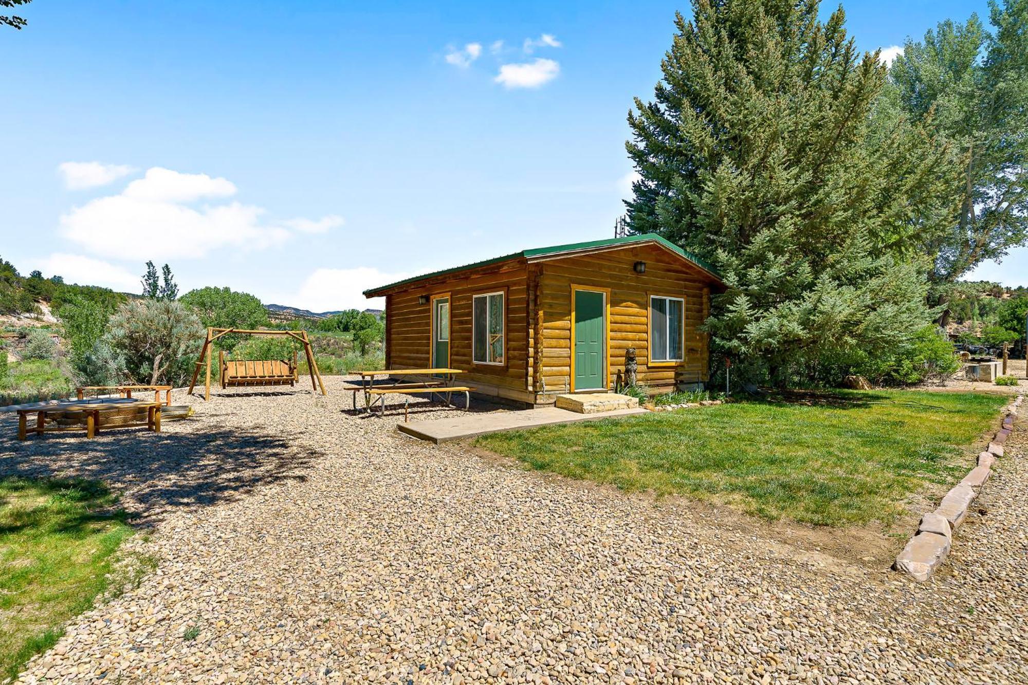 The Park Cabin At Mount Carmel Motel And Rv Park المظهر الخارجي الصورة